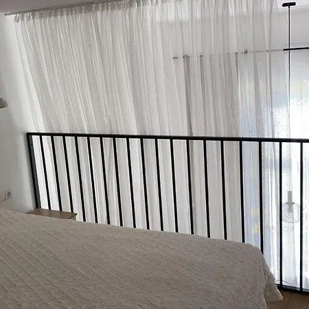 Loft In City Center-prime Apartment
